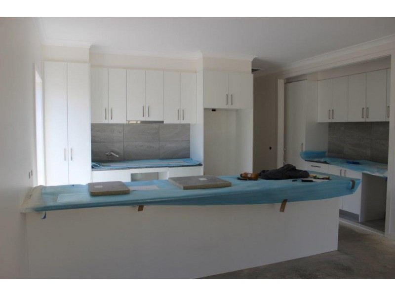 498A High Street, Golden Square VIC 3555