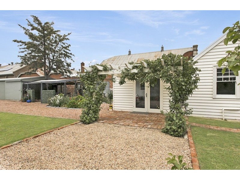 64 Michie Street, Elmore VIC 3558