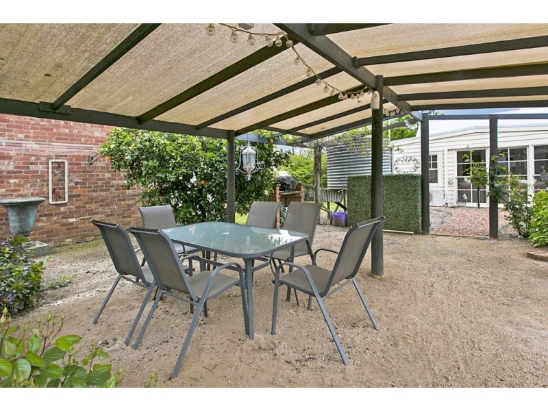 64 Michie Street, Elmore VIC 3558