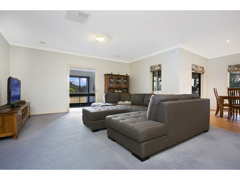 13 Kawana Drive, Maiden Gully VIC 3551