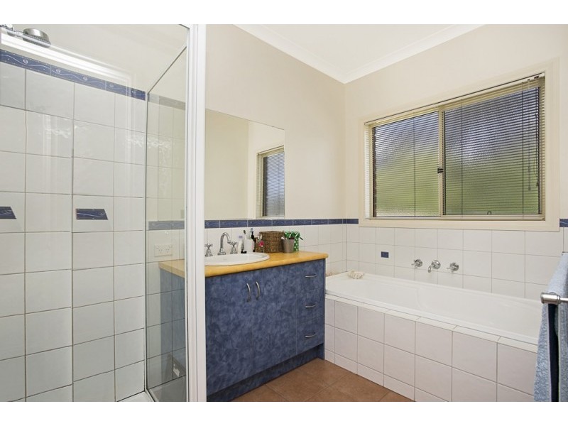 13 Kawana Drive, Maiden Gully VIC 3551