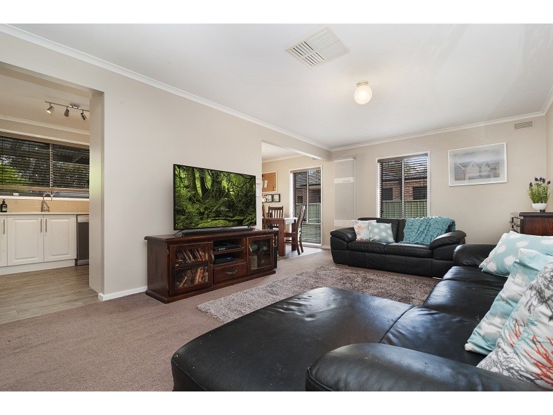 101 Crusoe Road, Kangaroo Flat VIC 3555