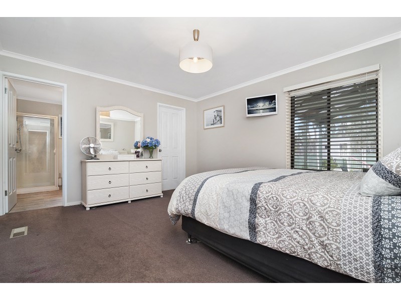 101 Crusoe Road, Kangaroo Flat VIC 3555