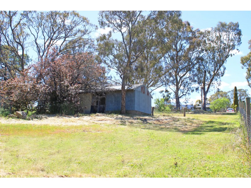 25 Barker Street, Harcourt VIC 3453