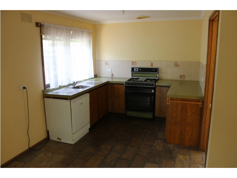 21 Burns Street, Spring Gully VIC 3550