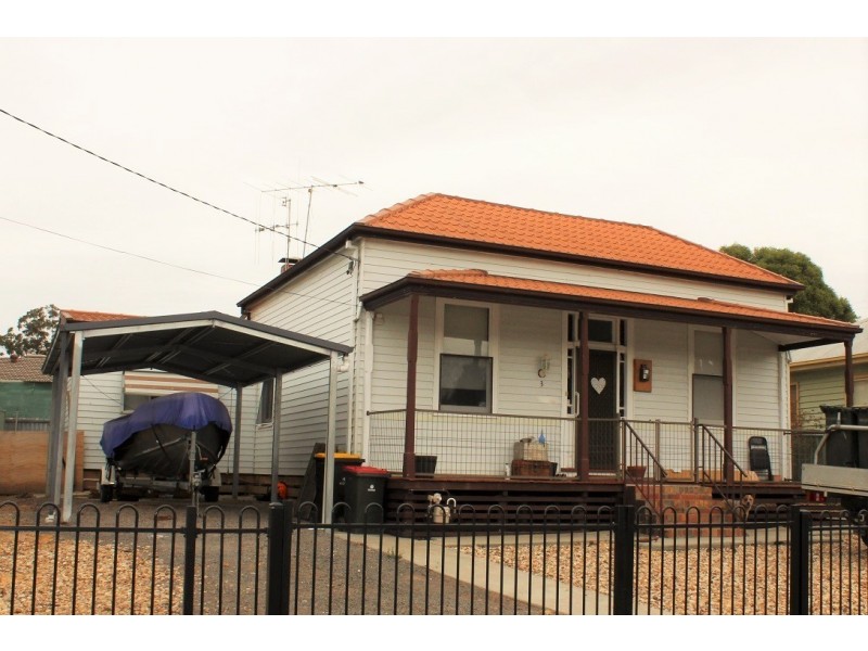 3 Burnside Street, Eaglehawk VIC 3556