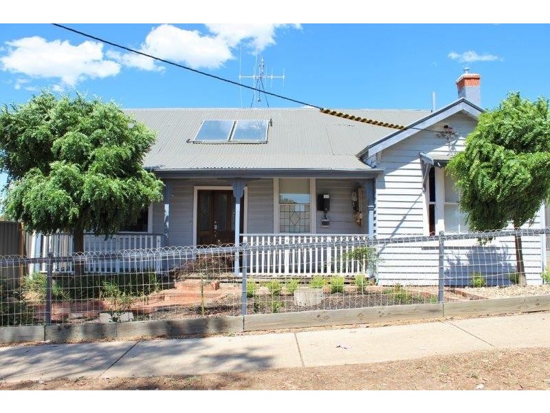 360 Eaglehawk Road, California Gully VIC 3556