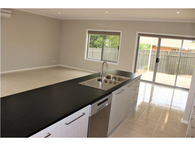 3/360 Eaglehawk Road, California Gully VIC 3556