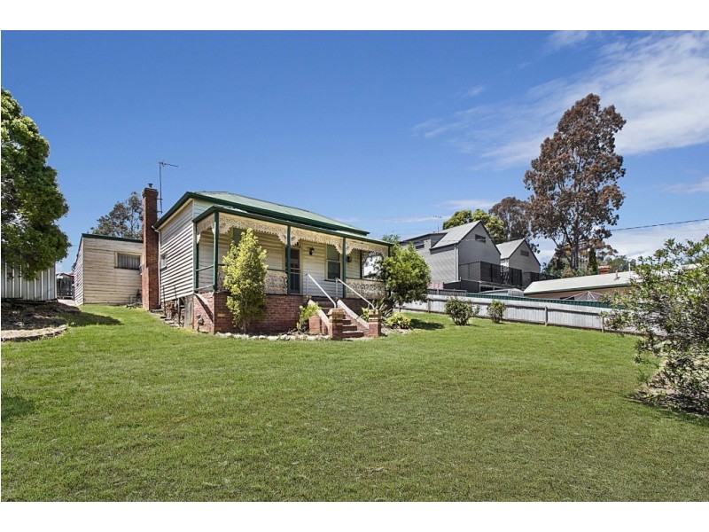120 Eaglehawk Road, Long Gully VIC 3550