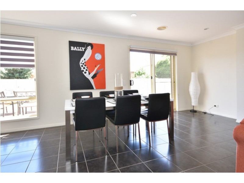 12 Wattle Court, Epsom VIC 3551