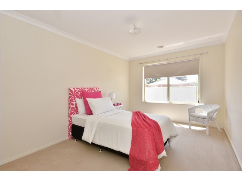 12 Wattle Court, Epsom VIC 3551