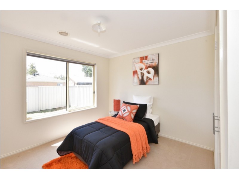 12 Wattle Court, Epsom VIC 3551