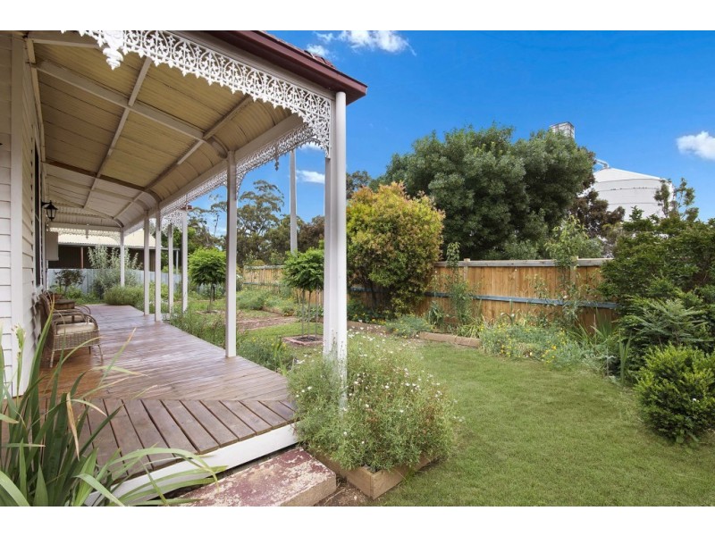 26 Railway Place, Elmore VIC 3558