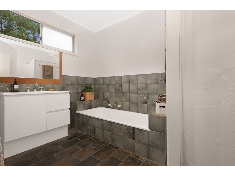 26 Railway Place, Elmore VIC 3558