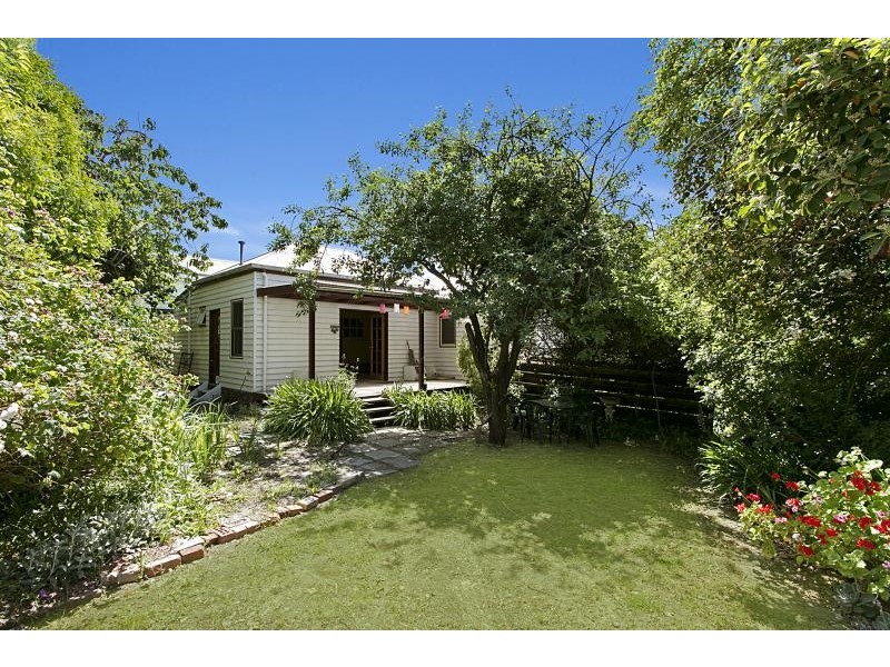 61 Farnsworth Street, Castlemaine VIC 3450