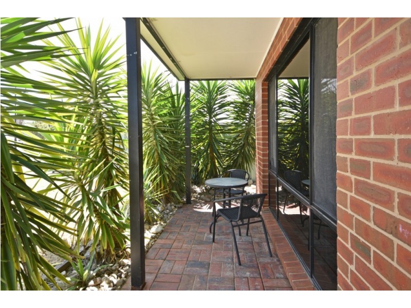 15 St George Park Drive, Kangaroo Flat VIC 3555