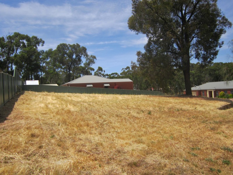 118 Queen Street, Kangaroo Flat VIC 3555