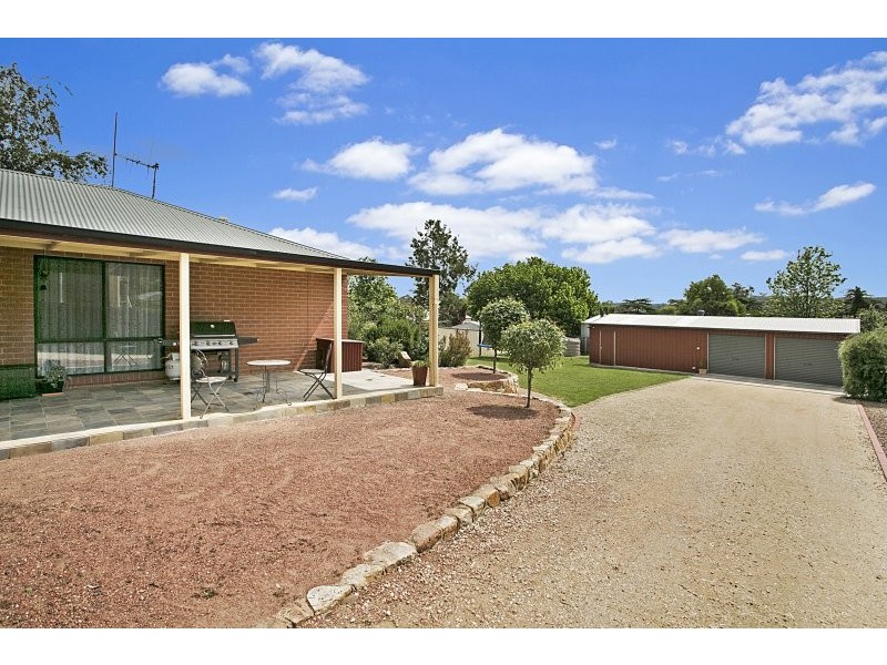27 Buckley Street, Harcourt VIC 3453