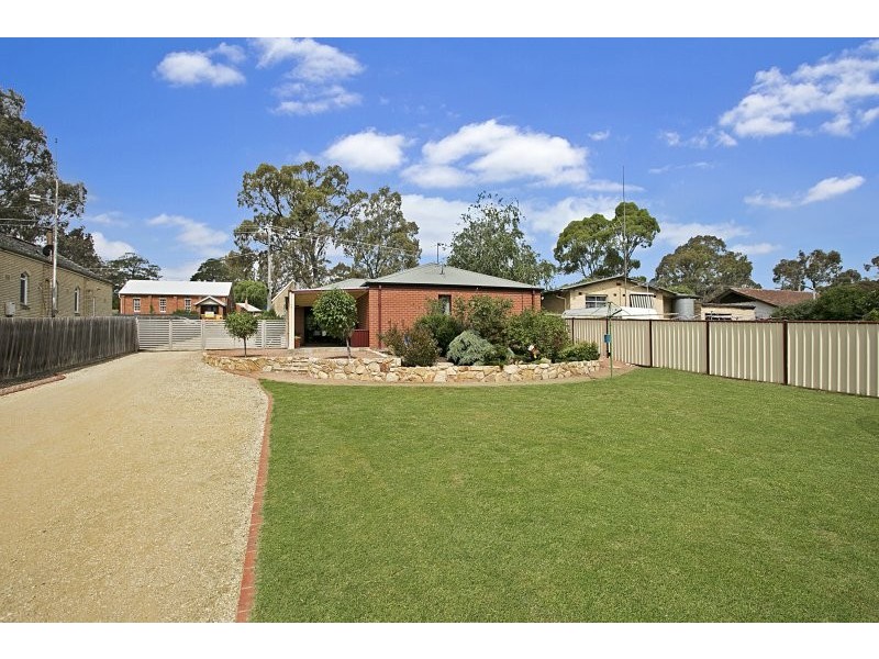 27 Buckley Street, Harcourt VIC 3453