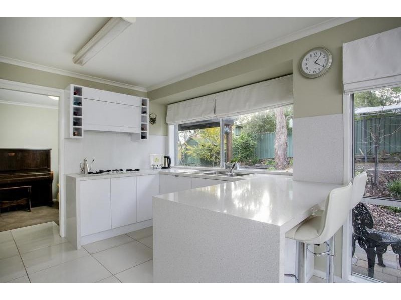 13 Benjamin Court, Spring Gully VIC 3550