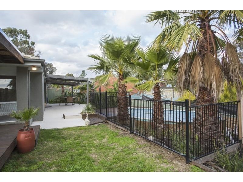 13 Benjamin Court, Spring Gully VIC 3550