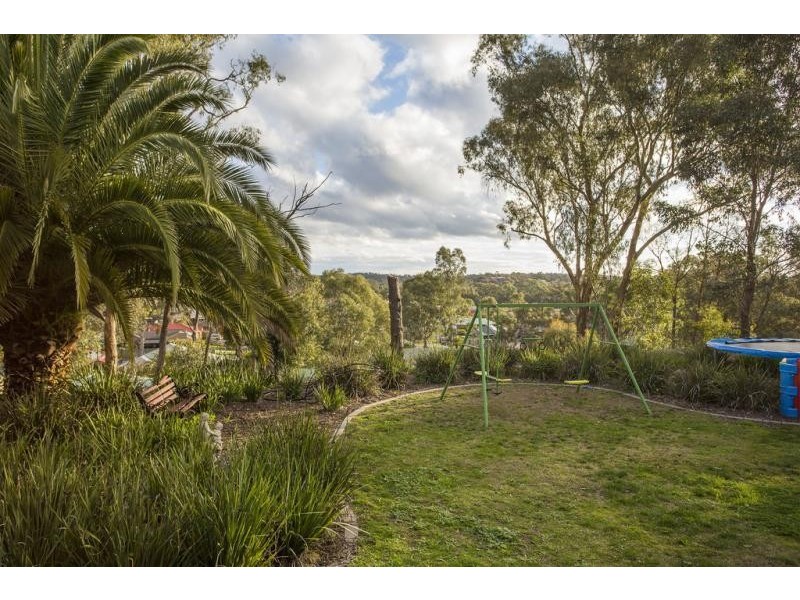 13 Benjamin Court, Spring Gully VIC 3550