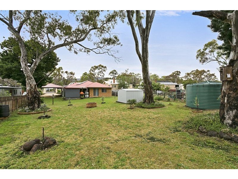 7 Binghams Road, Harcourt VIC 3453