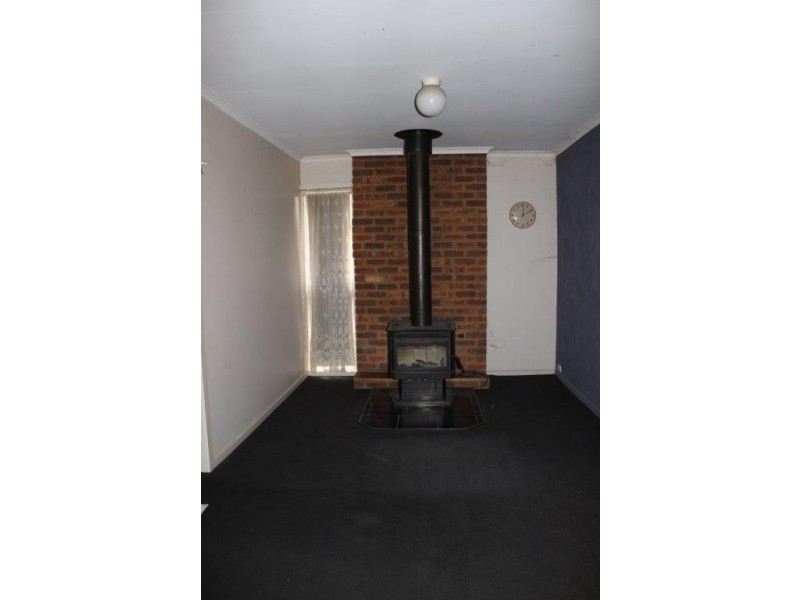 6 Norelle Crescent, Golden Square VIC 3555