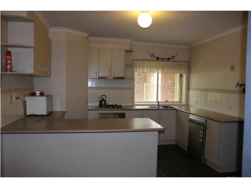 6 Norelle Crescent, Golden Square VIC 3555