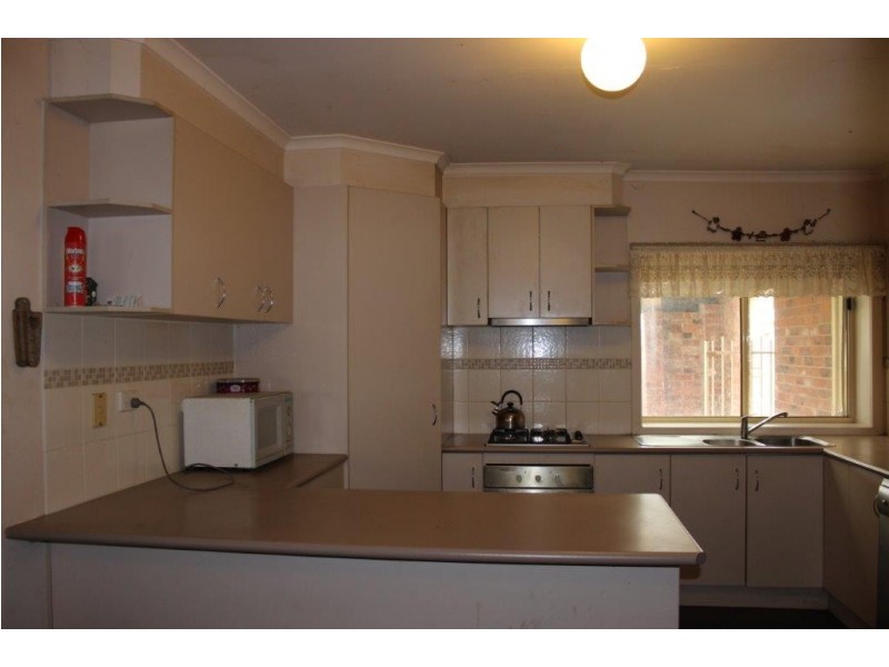 6 Norelle Crescent, Golden Square VIC 3555