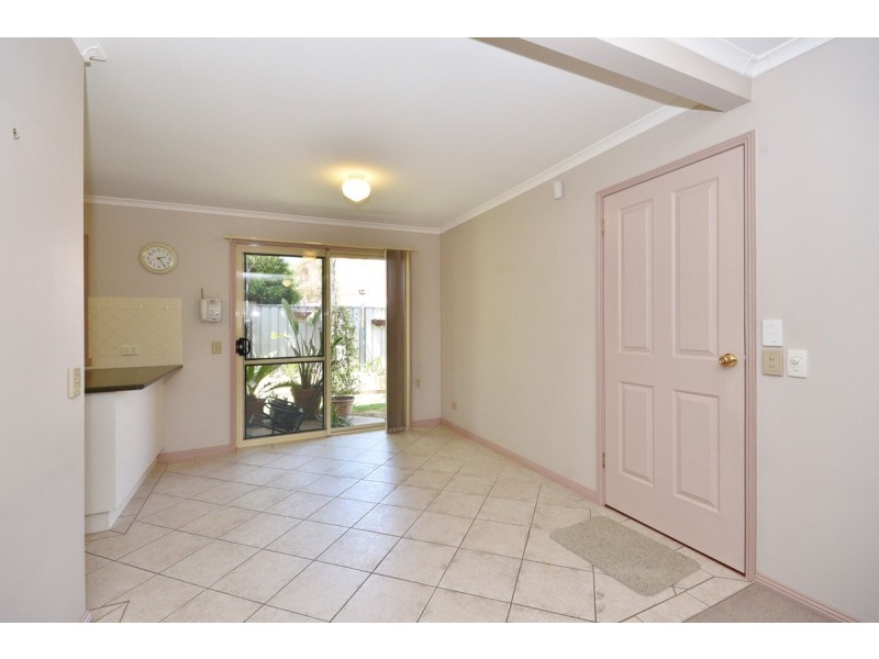 2/94 Browning Street, Kangaroo Flat VIC 3555