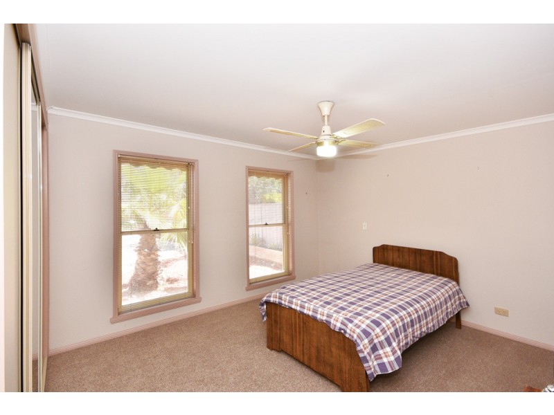 2/94 Browning Street, Kangaroo Flat VIC 3555