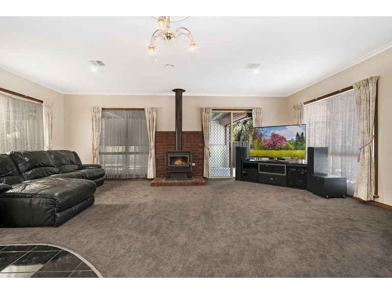 112 Macdougall Road, Golden Square VIC 3555