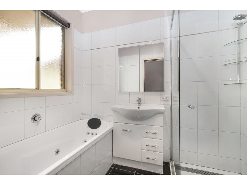 112 Macdougall Road, Golden Square VIC 3555