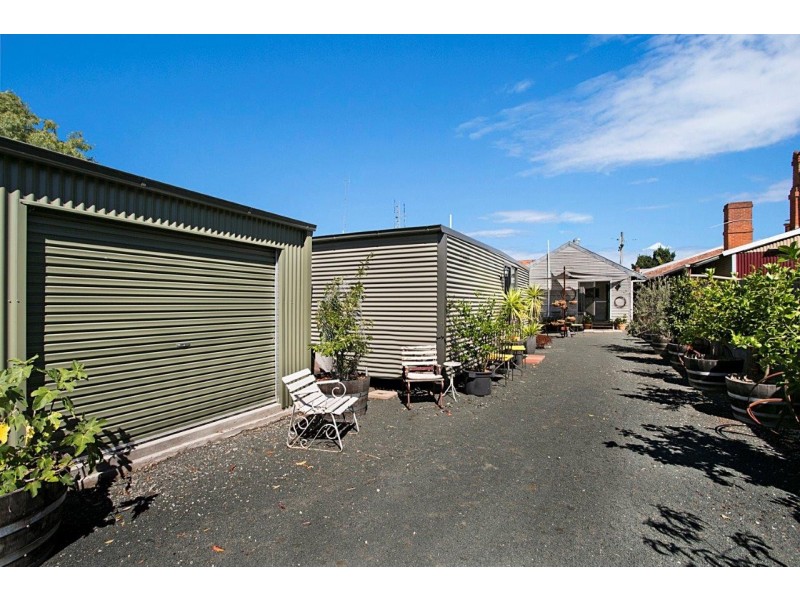 92 Railway Place, Elmore VIC 3558