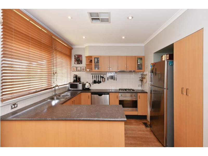 42 Orlando Street, Eaglehawk VIC 3556