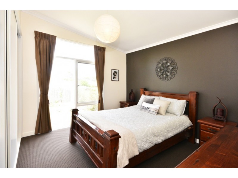 42 Orlando Street, Eaglehawk VIC 3556