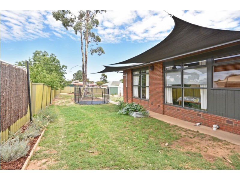 42 Orlando Street, Eaglehawk VIC 3556