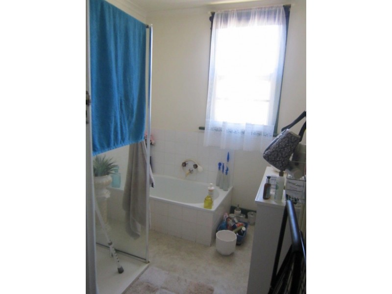 4 Edwards Street, St Arnaud VIC 3478