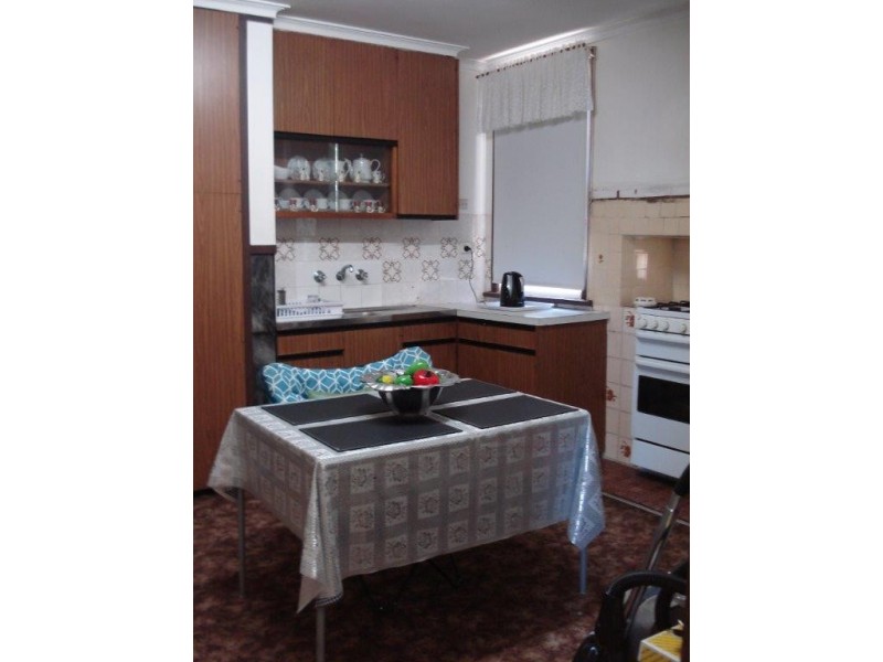 4 Edwards Street, St Arnaud VIC 3478