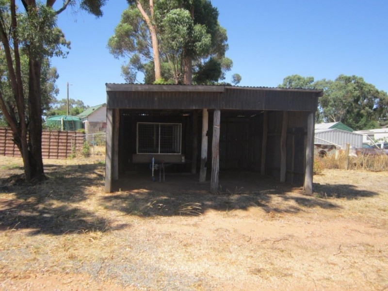 4 Edwards Street, St Arnaud VIC 3478