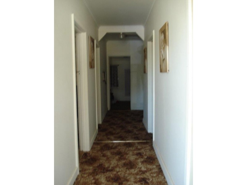 4 Edwards Street, St Arnaud VIC 3478