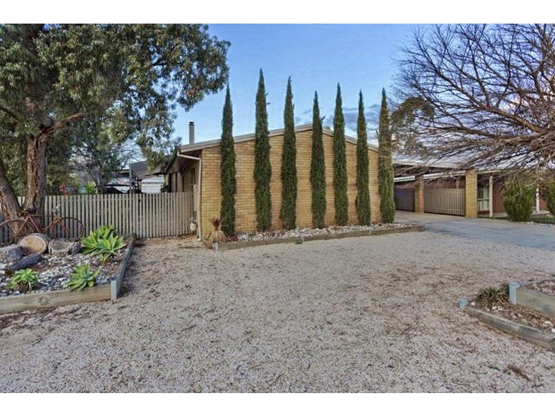 12 Miller Court, Eaglehawk VIC 3556