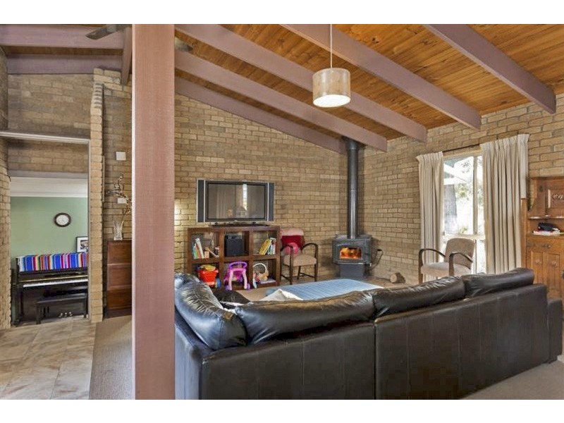 12 Miller Court, Eaglehawk VIC 3556