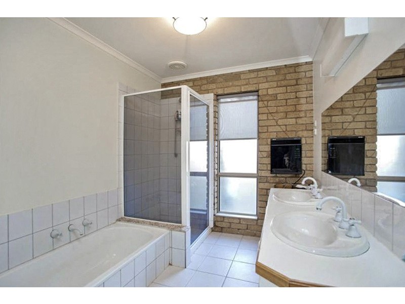 12 Miller Court, Eaglehawk VIC 3556