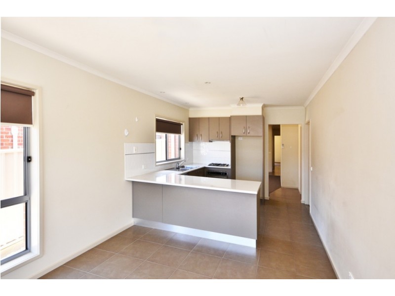 4B Alfreda Place, Golden Square VIC 3555