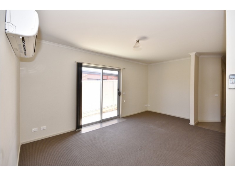 4B Alfreda Place, Golden Square VIC 3555