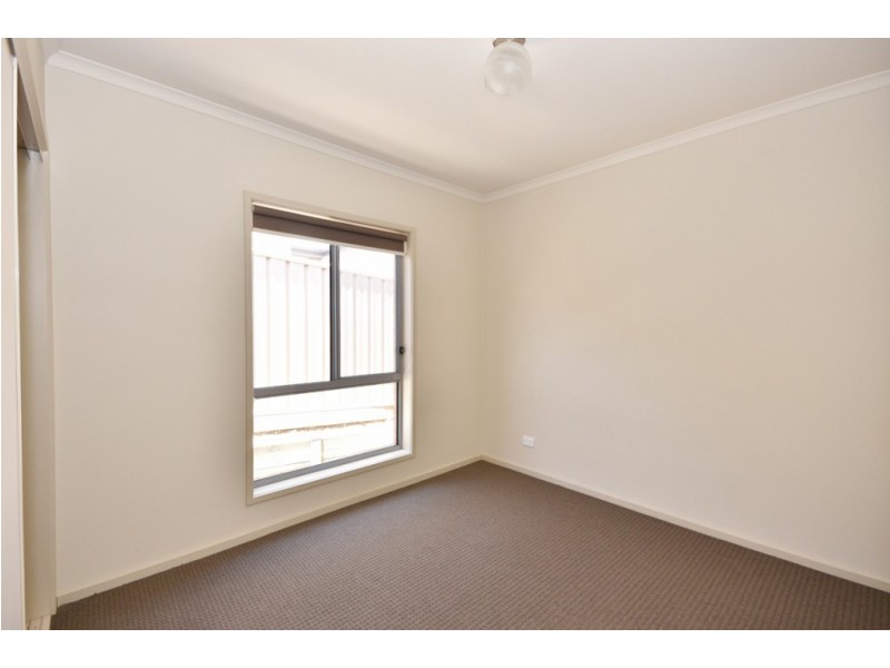4B Alfreda Place, Golden Square VIC 3555
