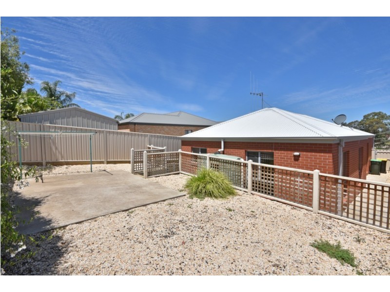 4B Alfreda Place, Golden Square VIC 3555