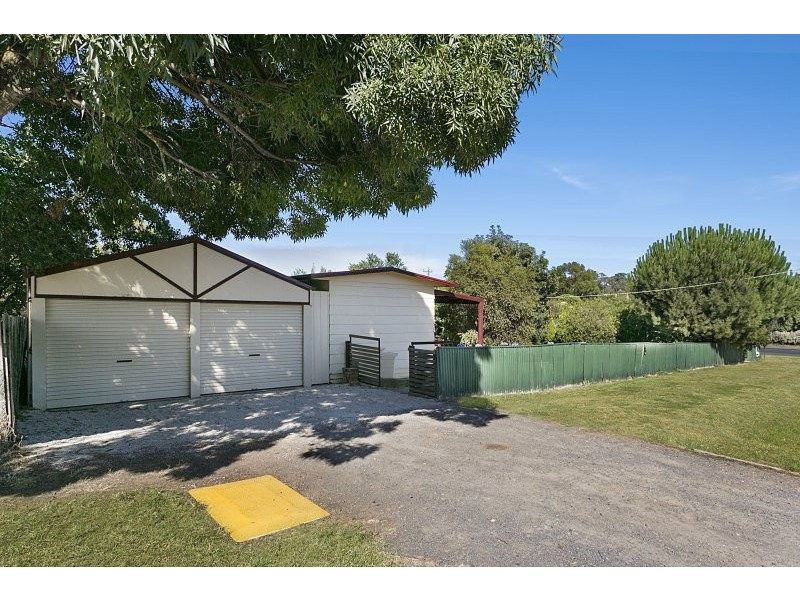 165 Main Road, Campbells Creek VIC 3451